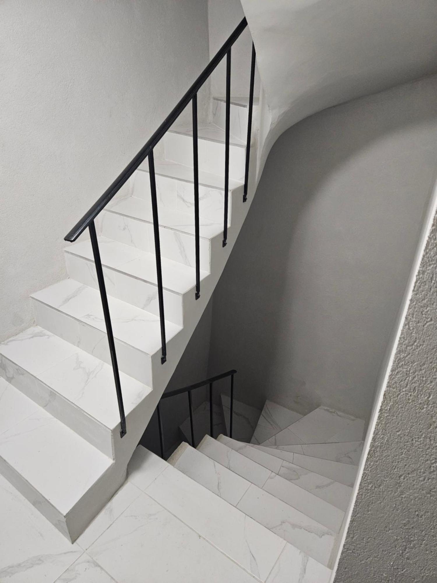 Appartamento T2 Moderne, Calme Et Entierement Renove. Béziers Esterno foto